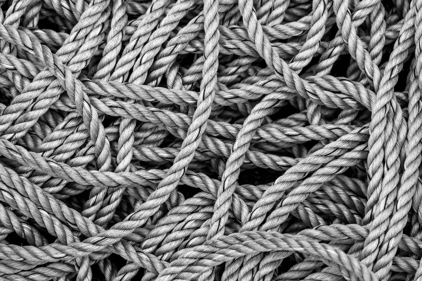 gray rope in grayscale photography